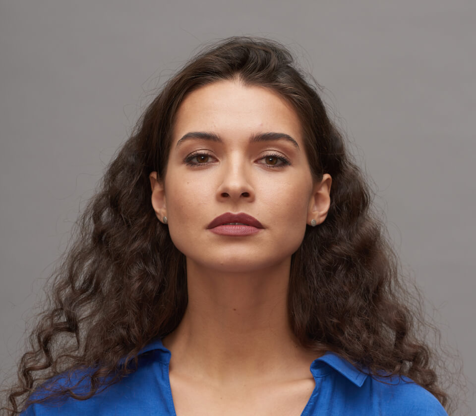 young-gorgeous-woman-with-perfect-makeup-and-dark-2023-11-27-05-26-14-utc 1 (1)